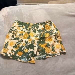 Abercrombie and Fitch Floral Women’s Skort